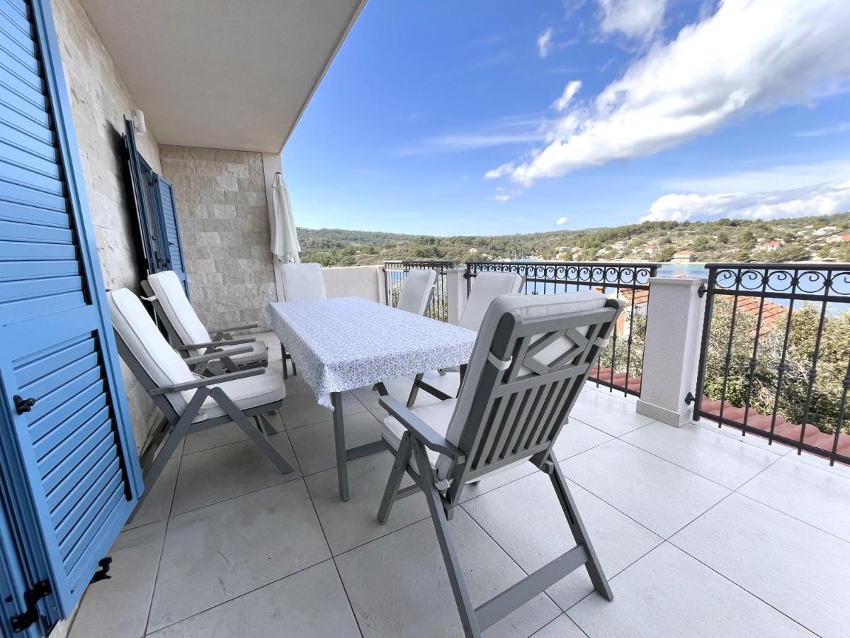 Apartamento Leut Nečujam Exterior foto